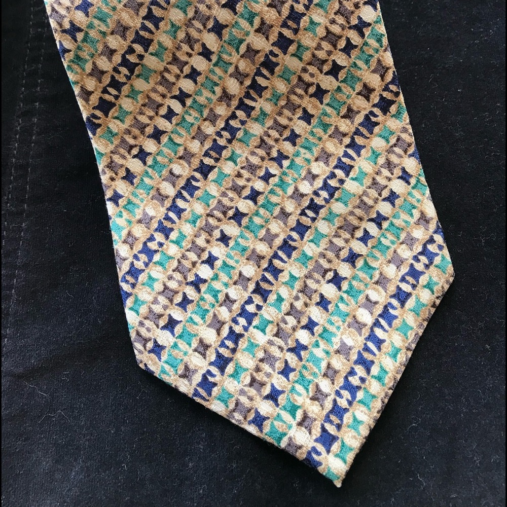 GUESS Neck Tie